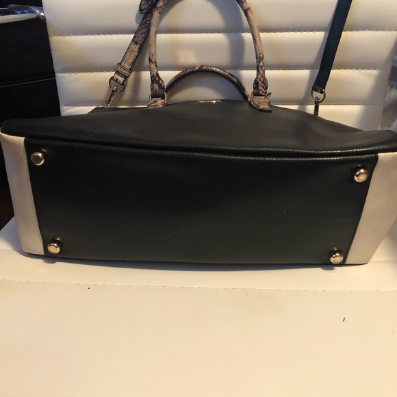 Coach satchel - Picture 3 of 6